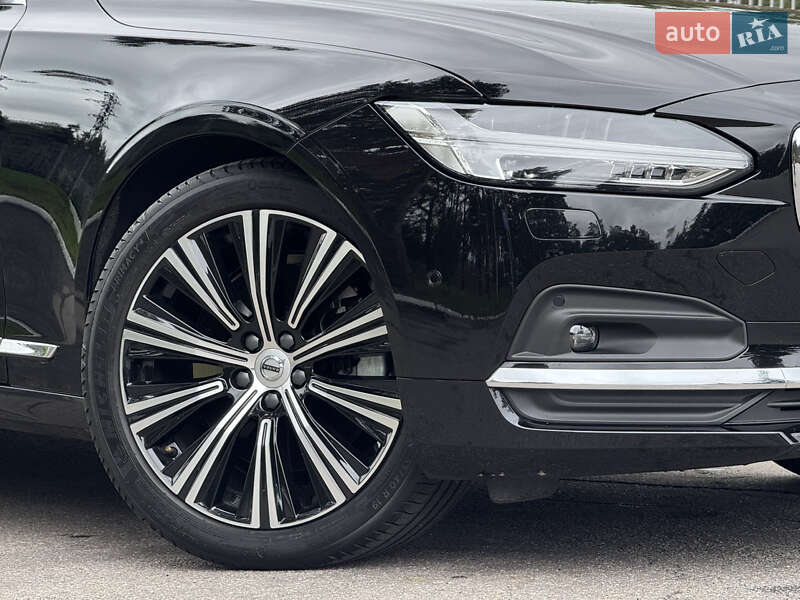 Седан Volvo S90 2023 в Києві