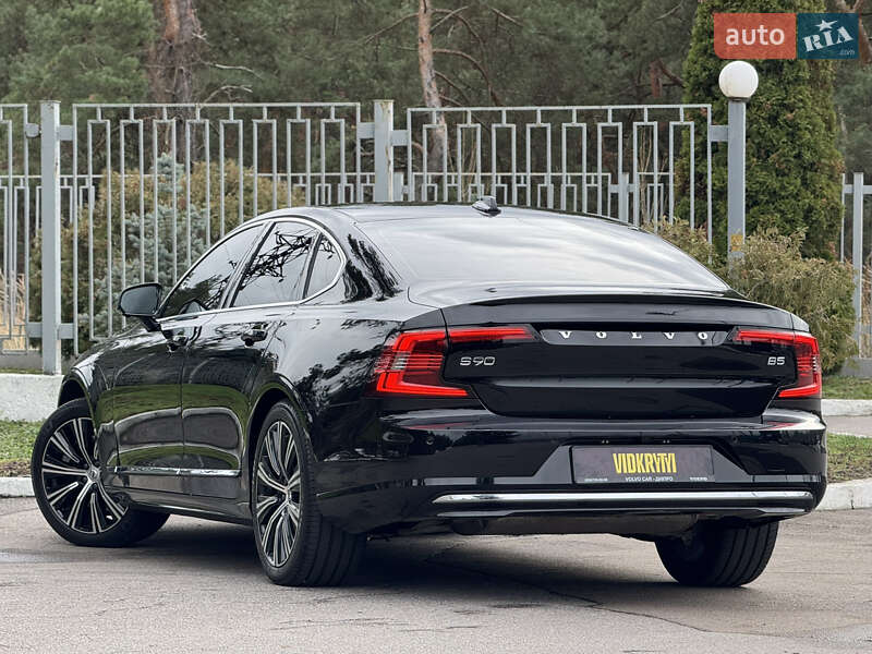 Седан Volvo S90 2023 в Києві