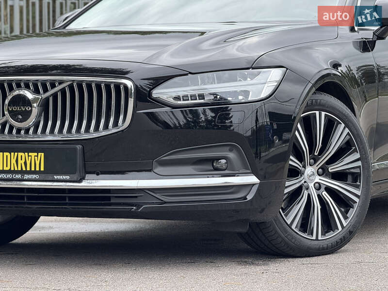 Седан Volvo S90 2023 в Києві