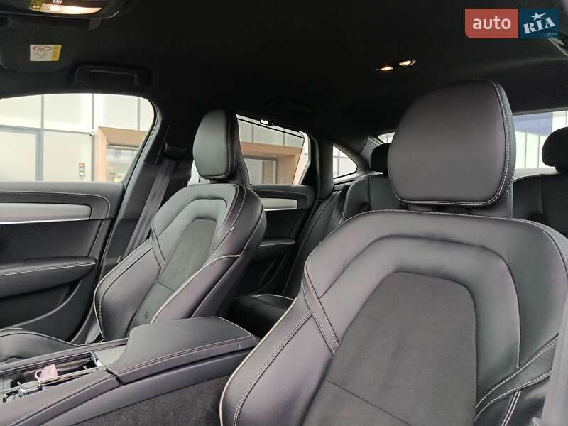 Седан Volvo S90 2021 в Києві фото 18 Седан Volvo S90 2021 в Києві