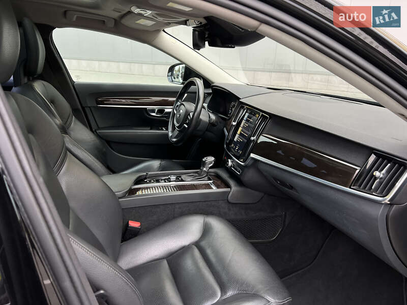 Седан Volvo S90 2017 в Киеве фото 27 Седан Volvo S90 2017 в Киеве