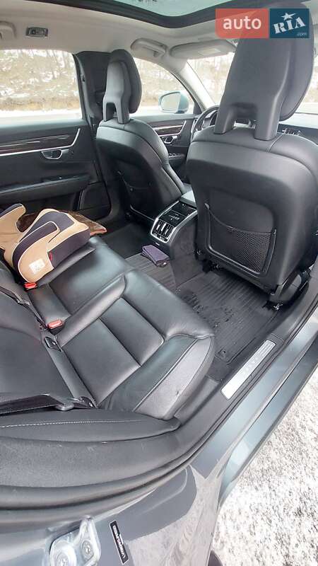 Седан Volvo S90 2017 в Звенигородке