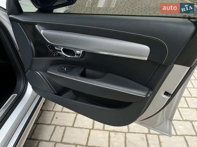 Седан Volvo S90 2020 в Ивано-Франковске