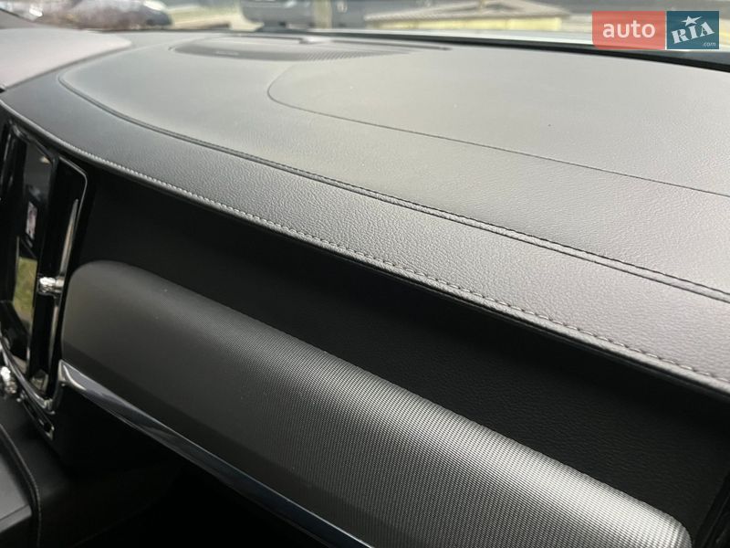 Седан Volvo S90 2020 в Ивано-Франковске
