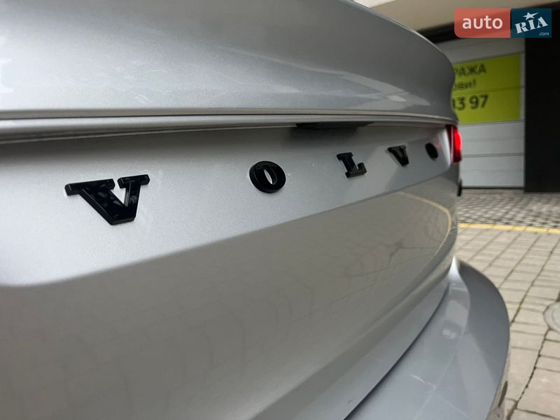 Седан Volvo S90 2020 в Ивано-Франковске