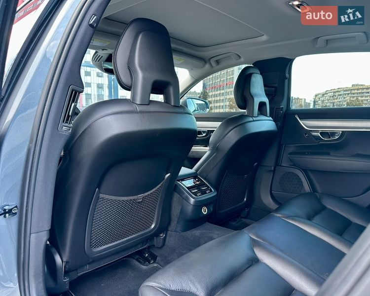 Седан Volvo S90 2016 в Киеве