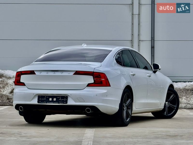 Седан Volvo S90 2017 в Киеве