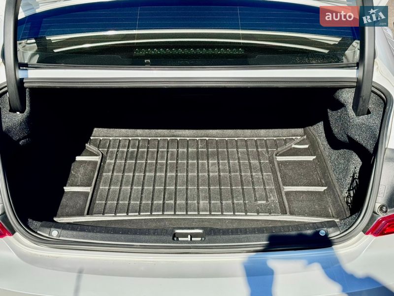 Седан Volvo S90 2017 в Киеве