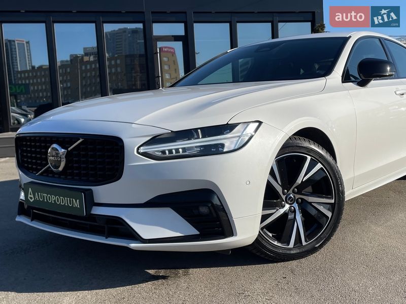 Седан Volvo S90 2021 в Киеве