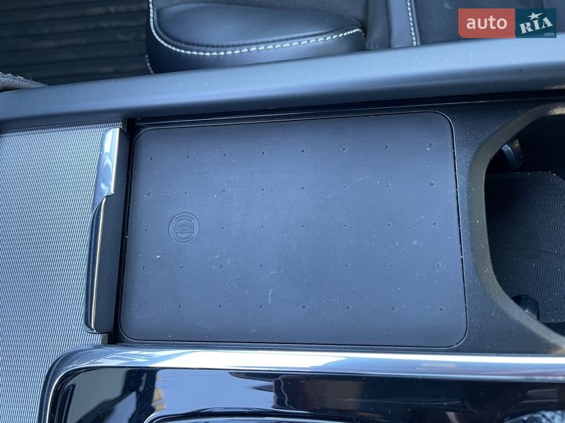 Седан Volvo S90 2021 в Киеве