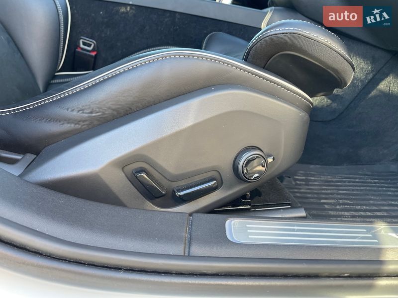 Седан Volvo S90 2021 в Киеве