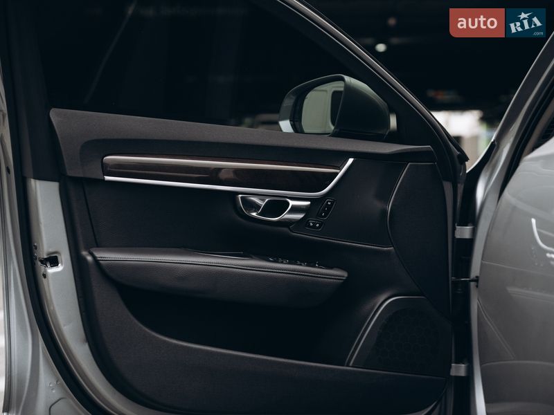 Седан Volvo S90 2016 в Києві