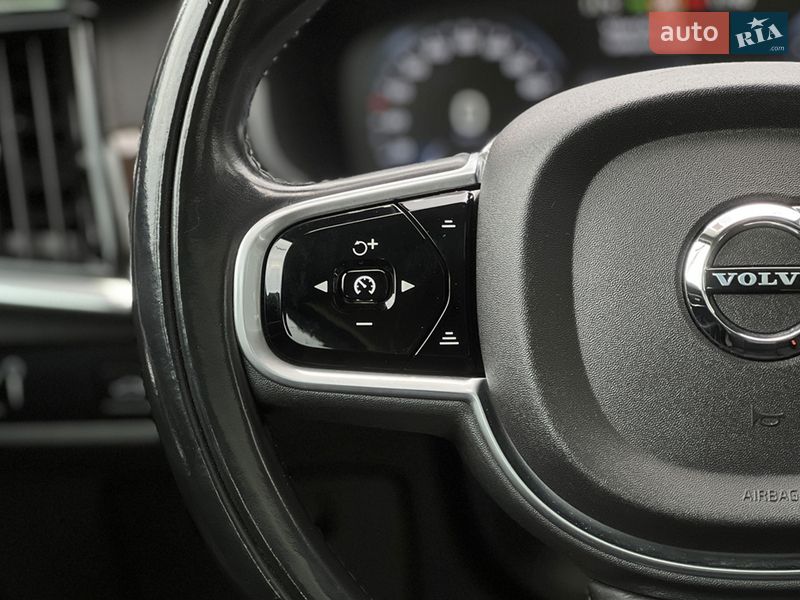 Седан Volvo S90 2017 в Львове