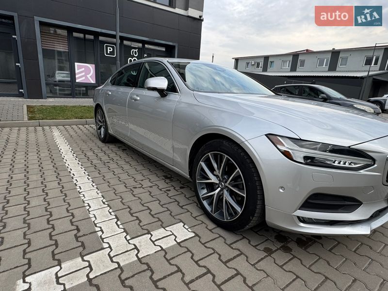 Седан Volvo S90 2017 в Ивано-Франковске