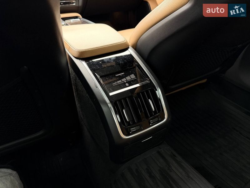 Седан Volvo S90 2017 в Кривом Роге