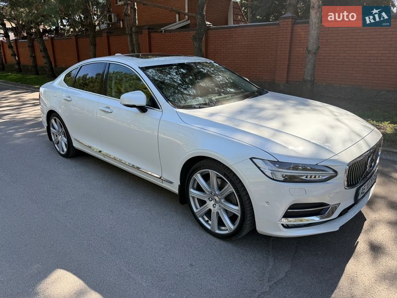 Седан Volvo S90 2016 в Дніпрі