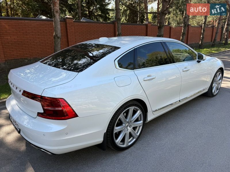 Седан Volvo S90 2016 в Дніпрі