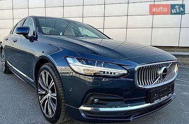 Седан Volvo S90 2022 в Киеве