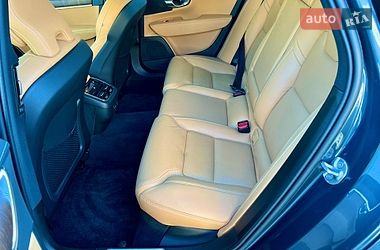Седан Volvo S90 2022 в Киеве