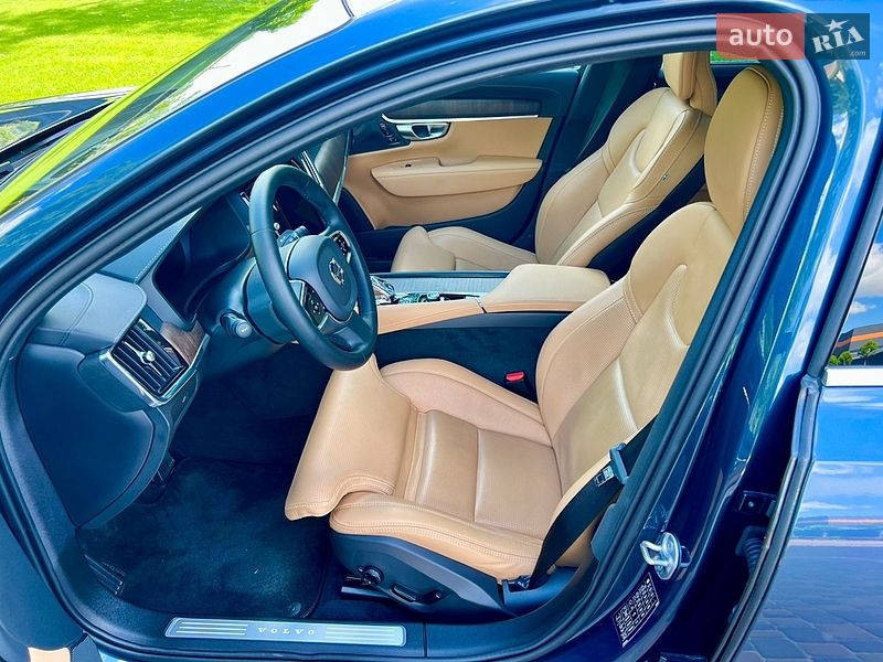 Седан Volvo S90 2022 в Киеве