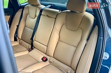 Седан Volvo S90 2022 в Киеве