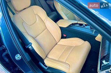 Седан Volvo S90 2022 в Киеве