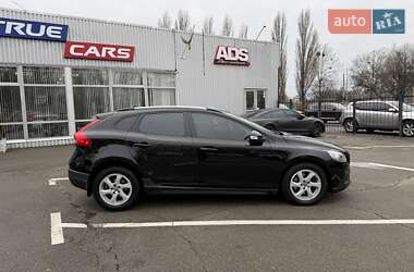 Хэтчбек Volvo V40 Cross Country 2014 в Киеве