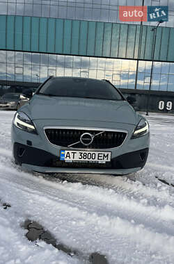 Хетчбек Volvo V40 Cross Country 2017 в Львові