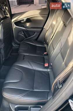 Хэтчбек Volvo V40 Cross Country 2018 в 