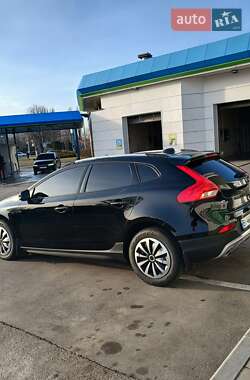 Хэтчбек Volvo V40 Cross Country 2018 в 