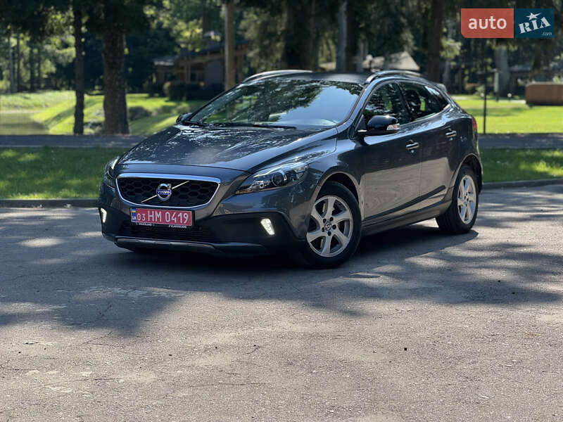 Хэтчбек Volvo V40 Cross Country 2014 в 