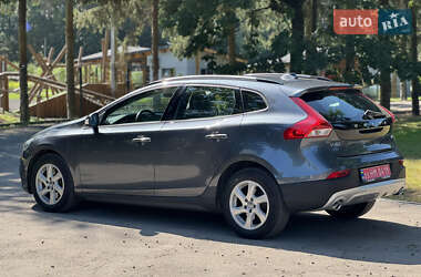 Хэтчбек Volvo V40 Cross Country 2014 в 