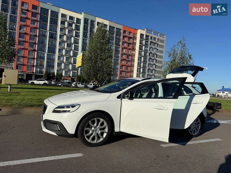 Хетчбек Volvo V40 Cross Country 2016 в Василькові фото 25 Хетчбек Volvo V40 Cross Country 2016 в Василькові