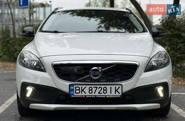 Хэтчбек Volvo V40 Cross Country 2012 в 