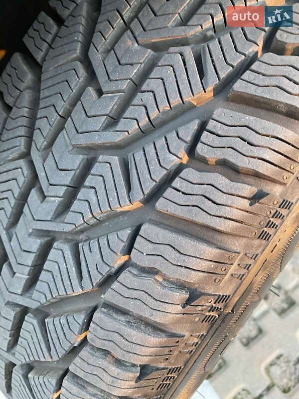 Хетчбек Volvo V40 Cross Country 2019 в Києві фото 24 Хетчбек Volvo V40 Cross Country 2019 в Києві