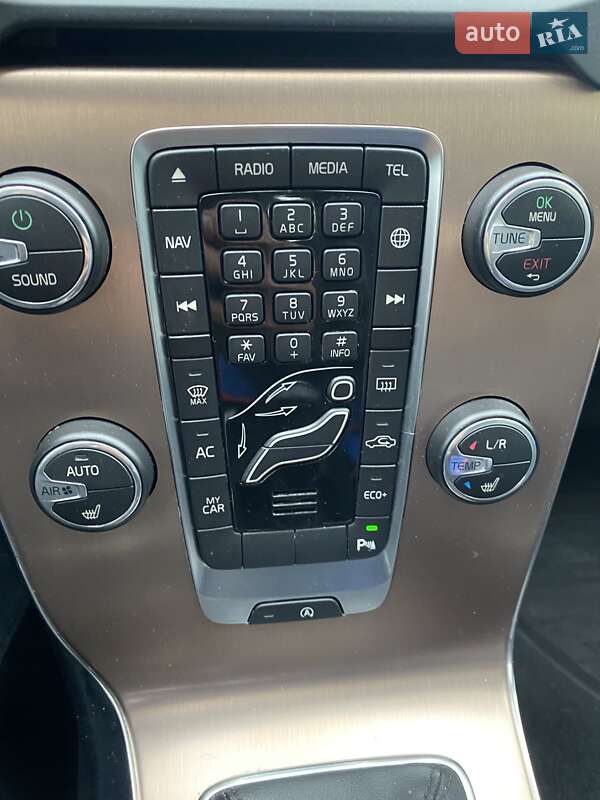 Хетчбек Volvo V40 Cross Country 2019 в Києві фото 28 Хетчбек Volvo V40 Cross Country 2019 в Києві