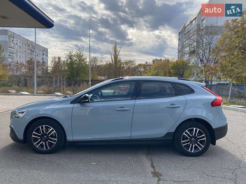 Хэтчбек Volvo V40 Cross Country 2017 в Николаеве фото 20 Хэтчбек Volvo V40 Cross Country 2017 в Николаеве