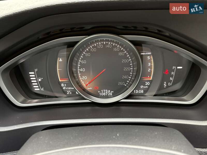Хетчбек Volvo V40 Cross Country 2017 в Миколаєві