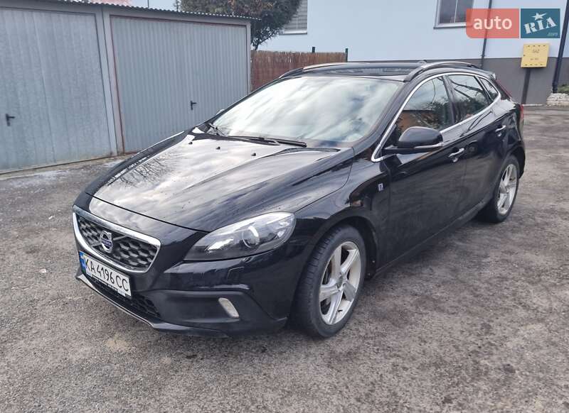 Volvo V40 Cross Country 2016