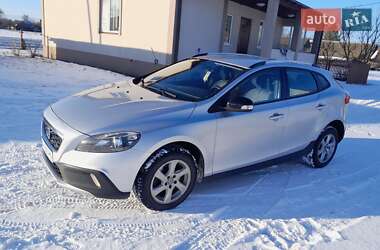Хетчбек Volvo V40 Cross Country 2015 в Зарічному