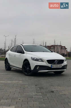 Хетчбек Volvo V40 Cross Country 2013 в Гостомелі