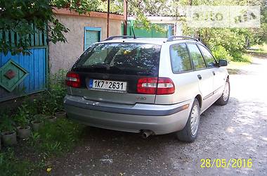 Универсал Volvo V40 2001 в Луганске