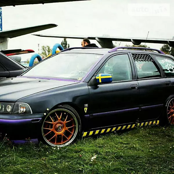 Volvo V40 1998