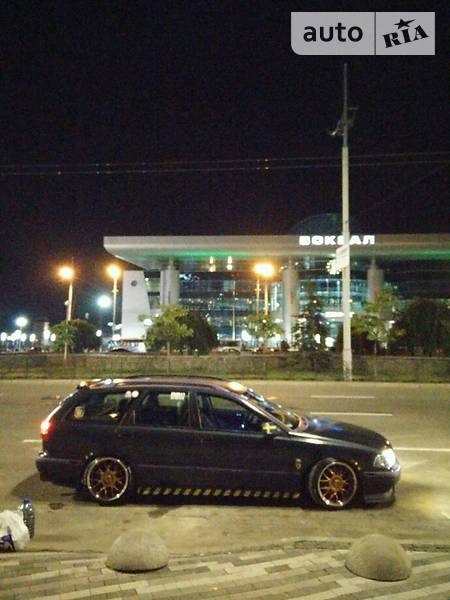 Универсал Volvo V40 1998 в Киеве фото 14 Универсал Volvo V40 1998 в Киеве