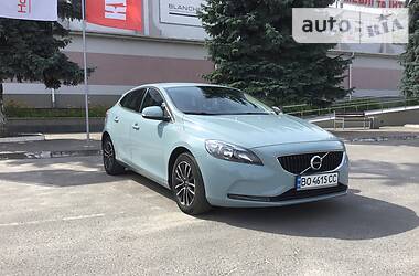 Хэтчбек Volvo V40 2016 в Тернополе