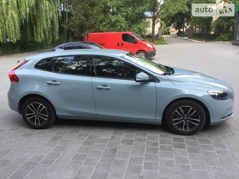 Хетчбек Volvo V40 2016 в Тернополі фото 19 Хетчбек Volvo V40 2016 в Тернополі