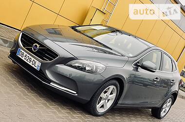 Хэтчбек Volvo V40 2013 в Дубно