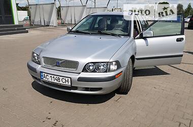 Унiверсал Volvo V40 2001 в Нововолинську