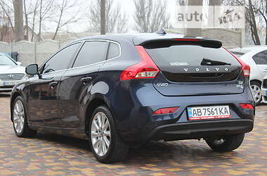 Хэтчбек Volvo V40 2015 в 