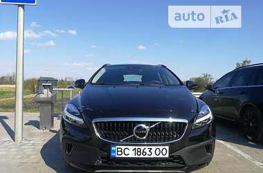 Хэтчбек Volvo V40 2019 в Львове